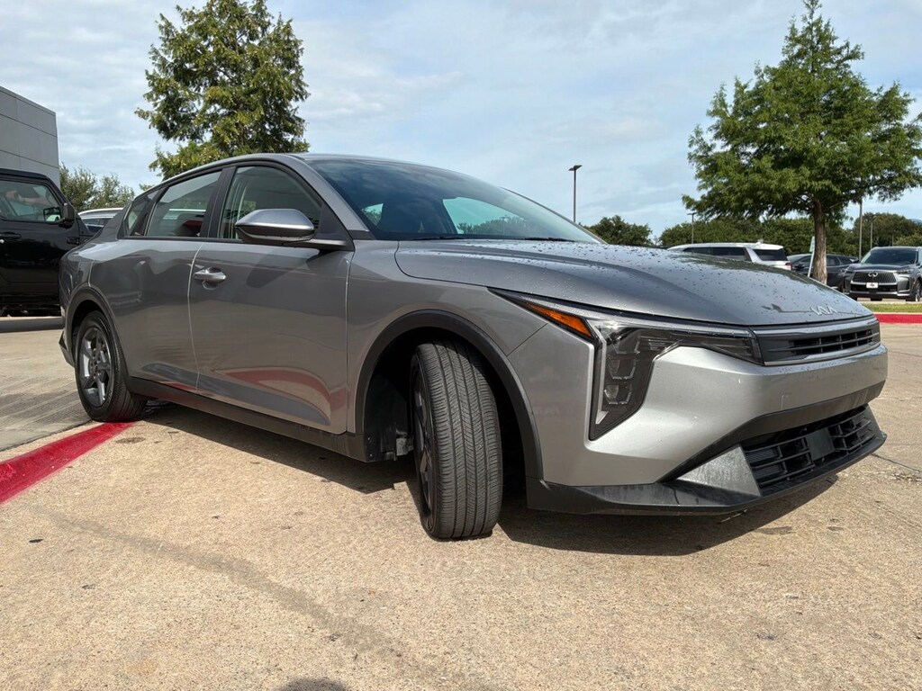 Used 2025 Kia