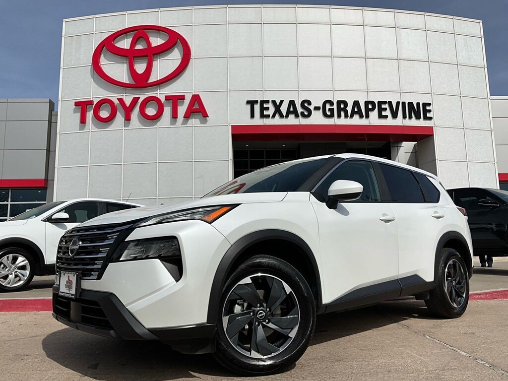 Used 2025 Nissan Rogue SV SUV