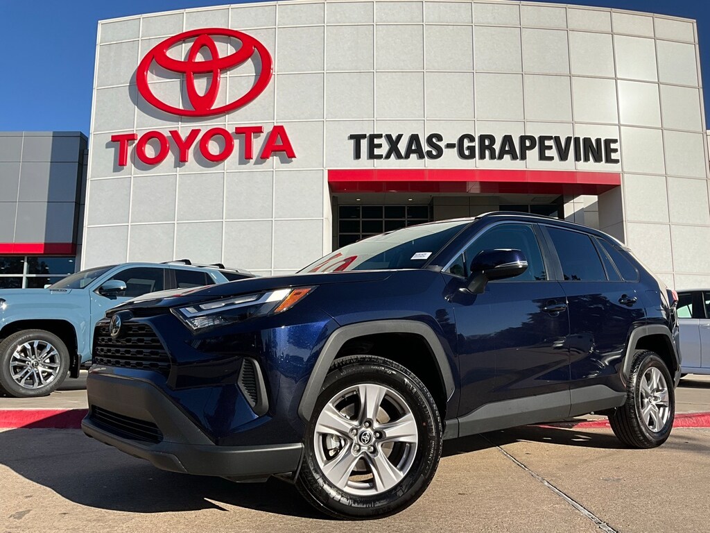 Used 2025 Toyota RAV4 XLE SUV