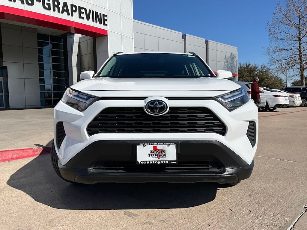 Used 2025 Toyota RAV4 XLE SUV