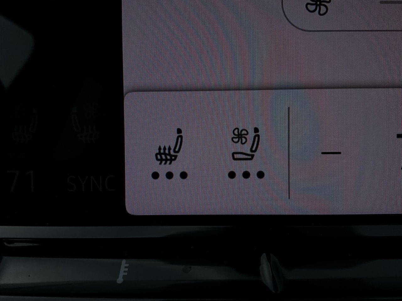 2025 Volkswagen Atlas Cross Sport SE w/Tech - Photo 29