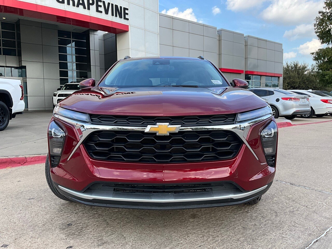 2025 Chevrolet Trax LT photo 3