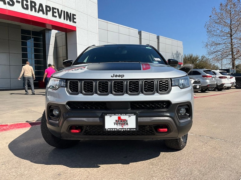 Used 2025 Jeep Compass Trailhawk SUV
