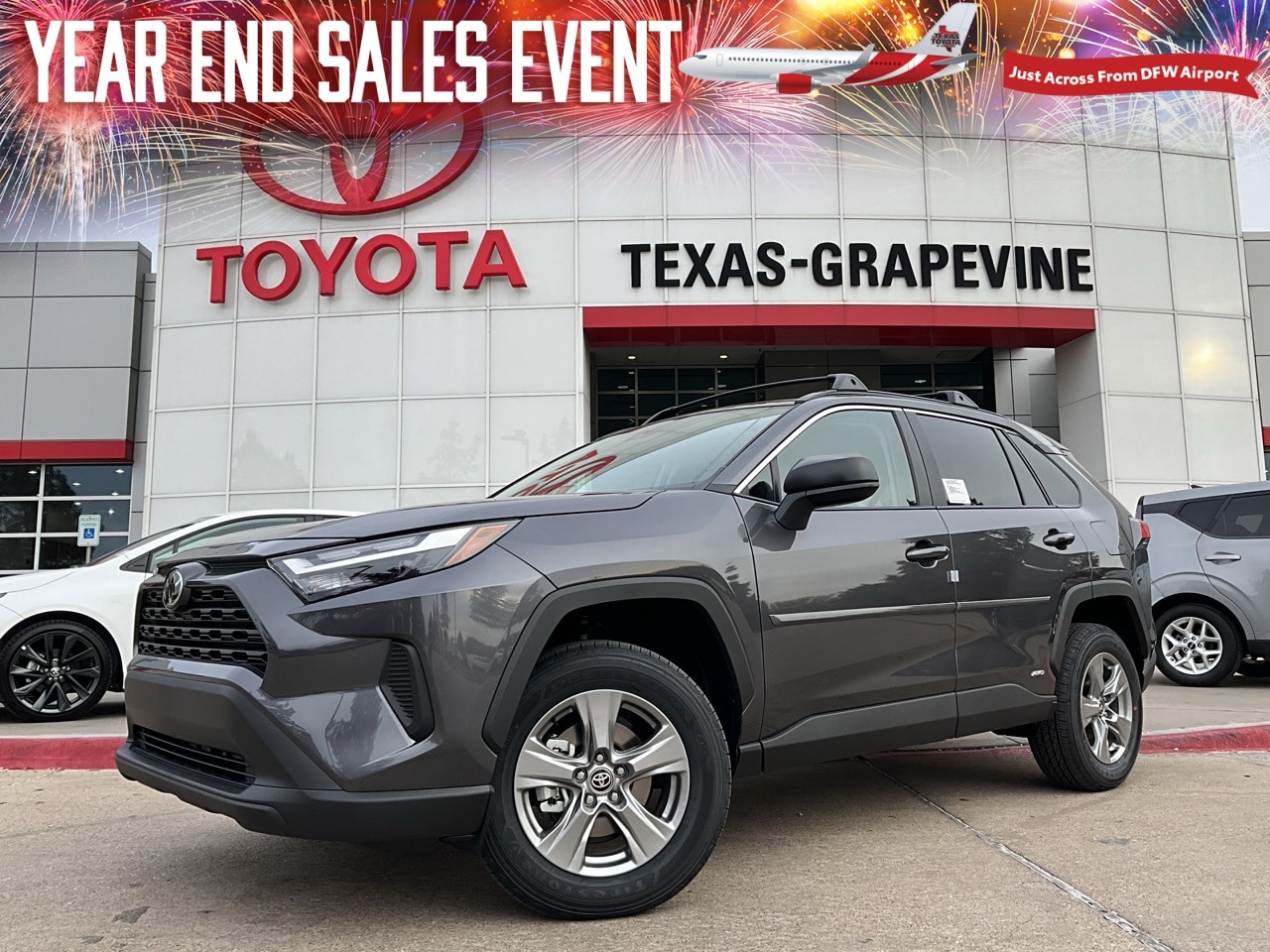 2025 Toyota RAV4 LE's photo