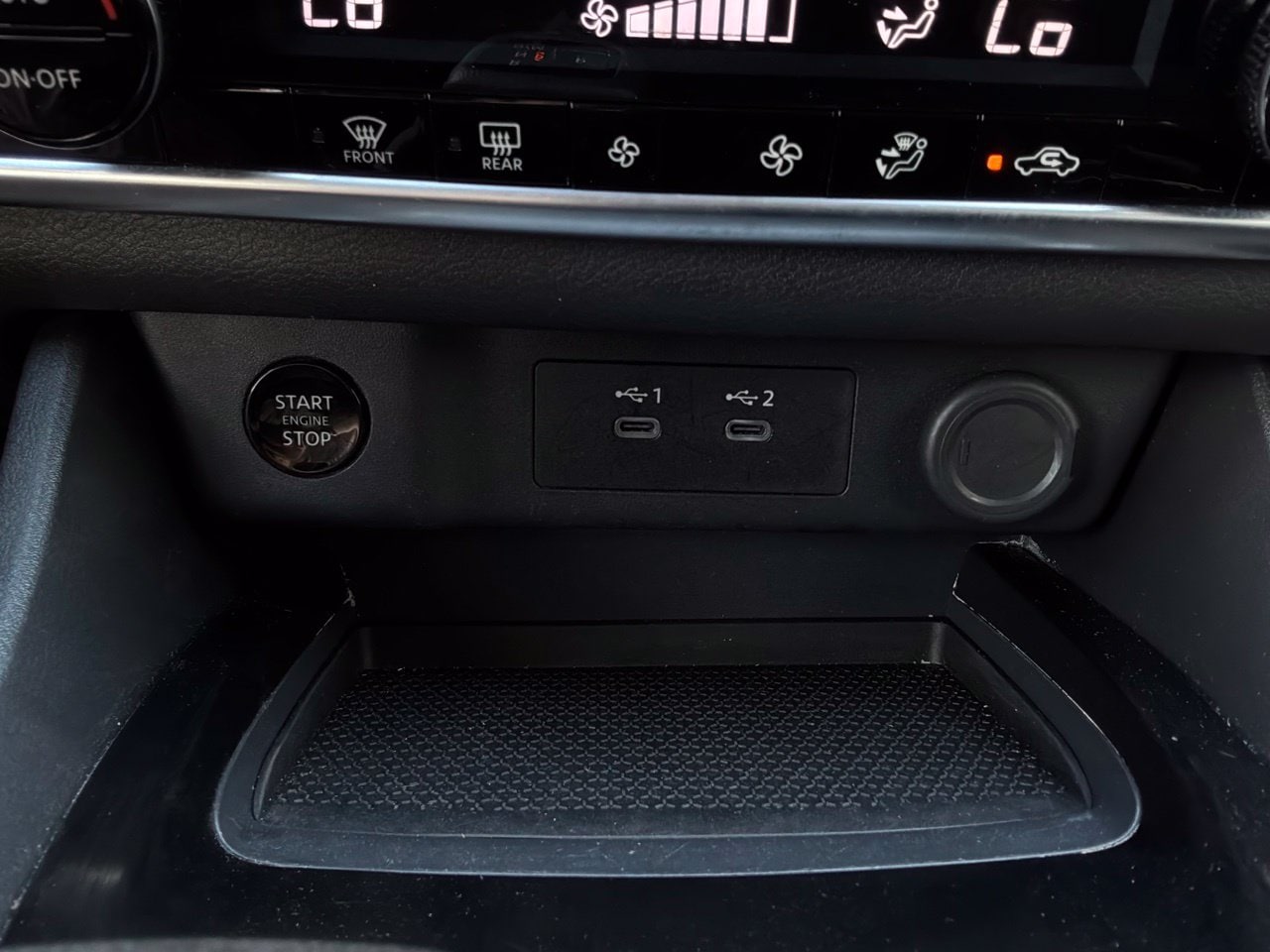2025 Nissan Rogue SV - Photo 28