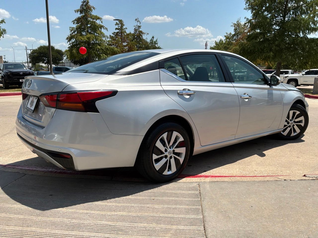 2023 Nissan Altima S - Photo 6