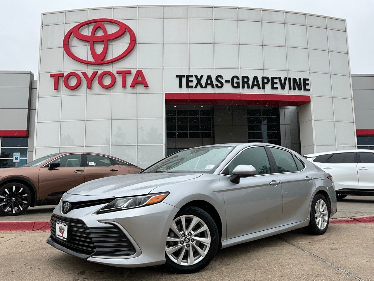 Used 2023 Toyota Camry LE with VIN 4T1C11AK5PU106037 for sale in Grapevine, TX