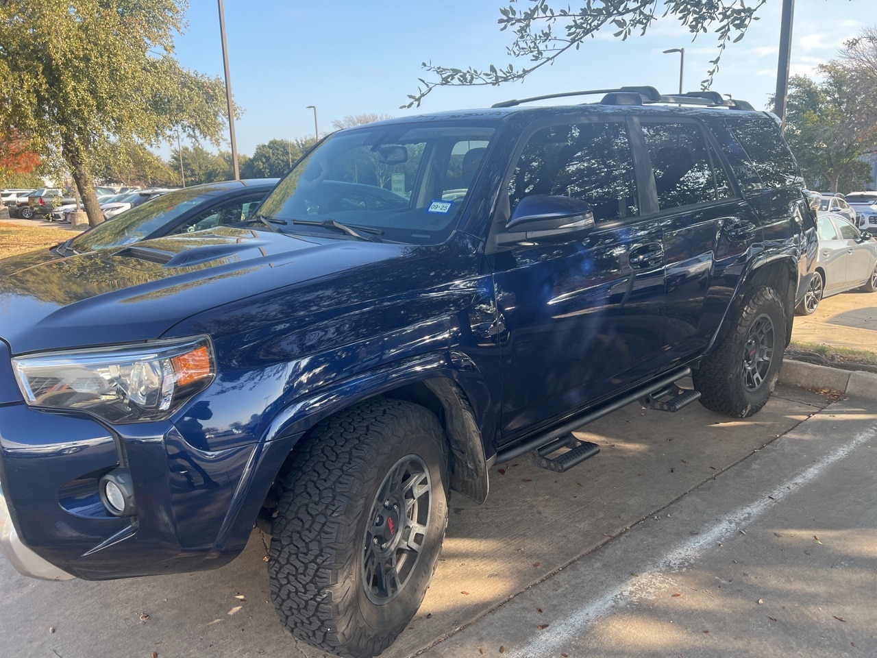 2018 Toyota 4Runner Off-Road Premium's photo
