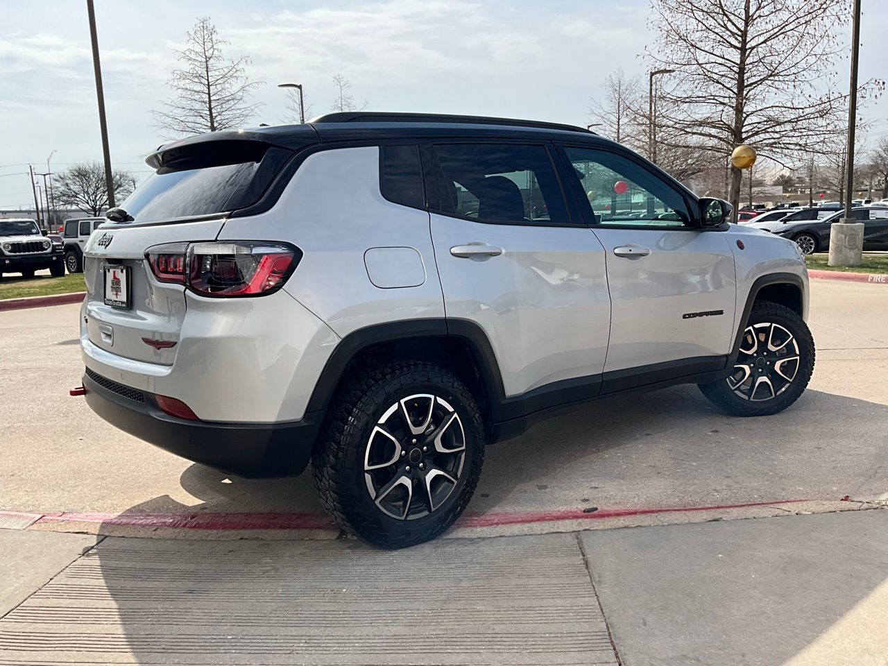 2025 Jeep Compass Trailhawk - Photo 6