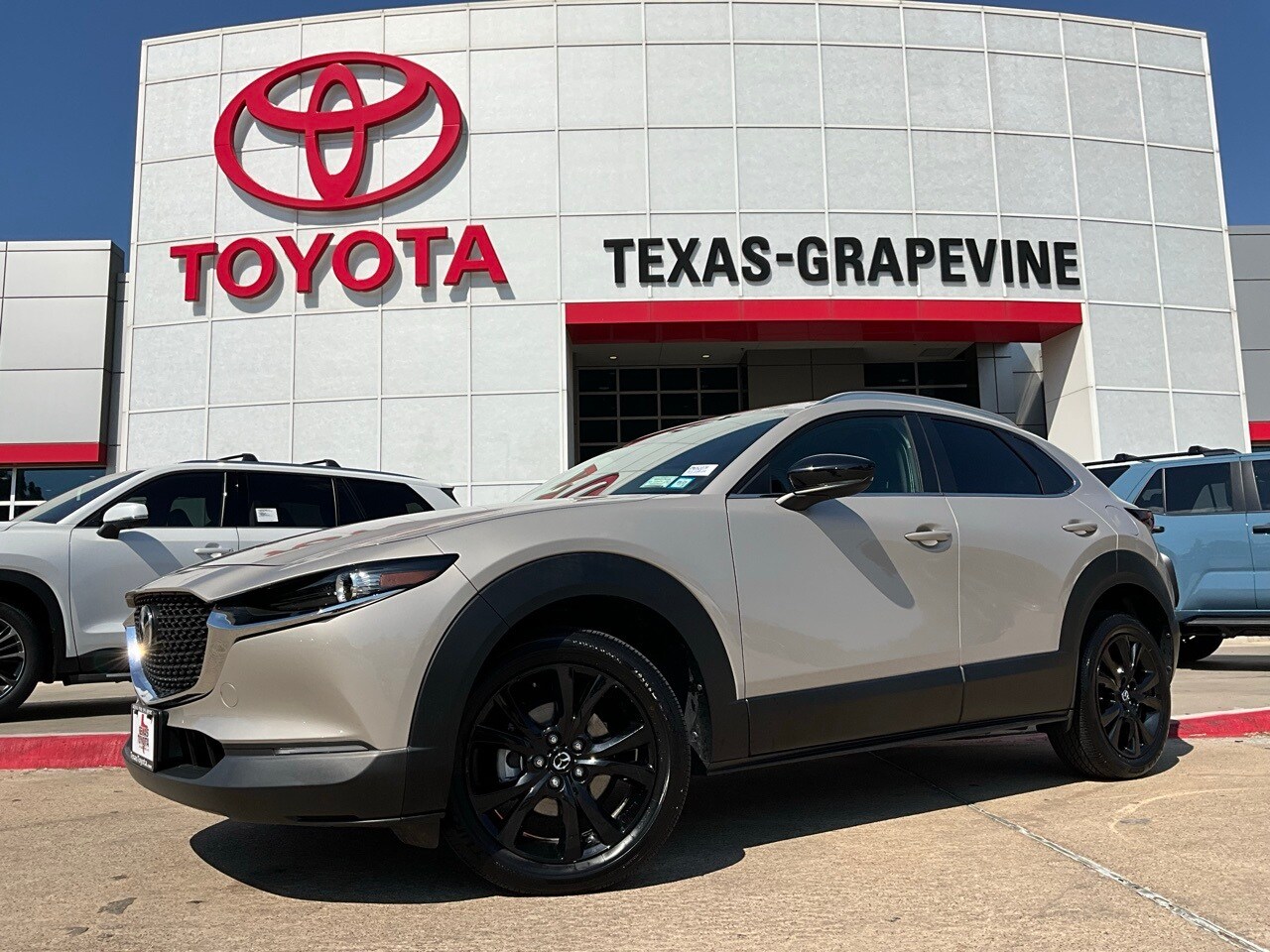 2024 Mazda CX-30 2.5 Select Sport photo 2