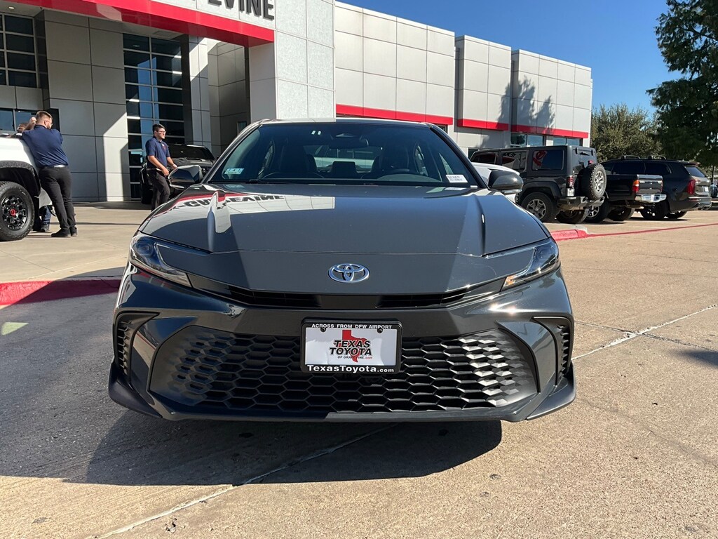 Used 2025 Toyota Camry SE Sedan