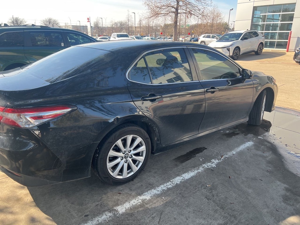 Used 2018 Toyota Camry LE Sedan