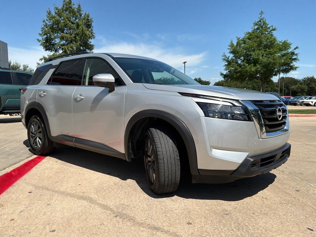 Used 2025 Nissan