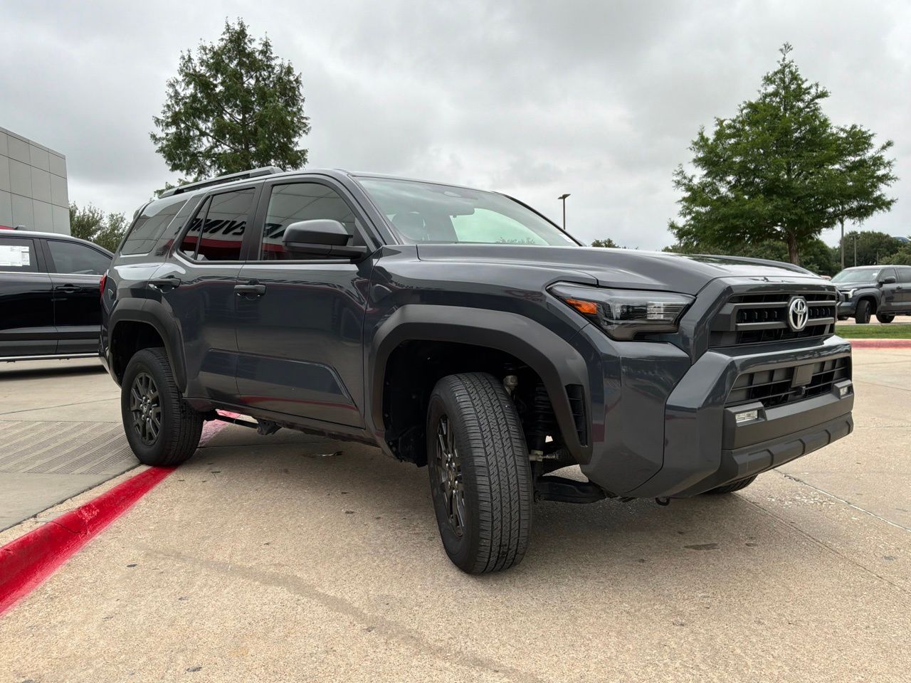 View vehicle photo 4