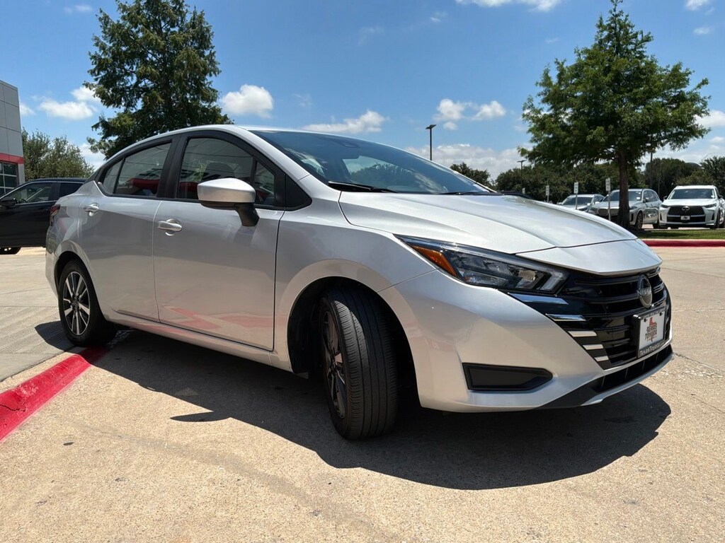 Used 2025 Nissan Versa 1.6 SV Sedan