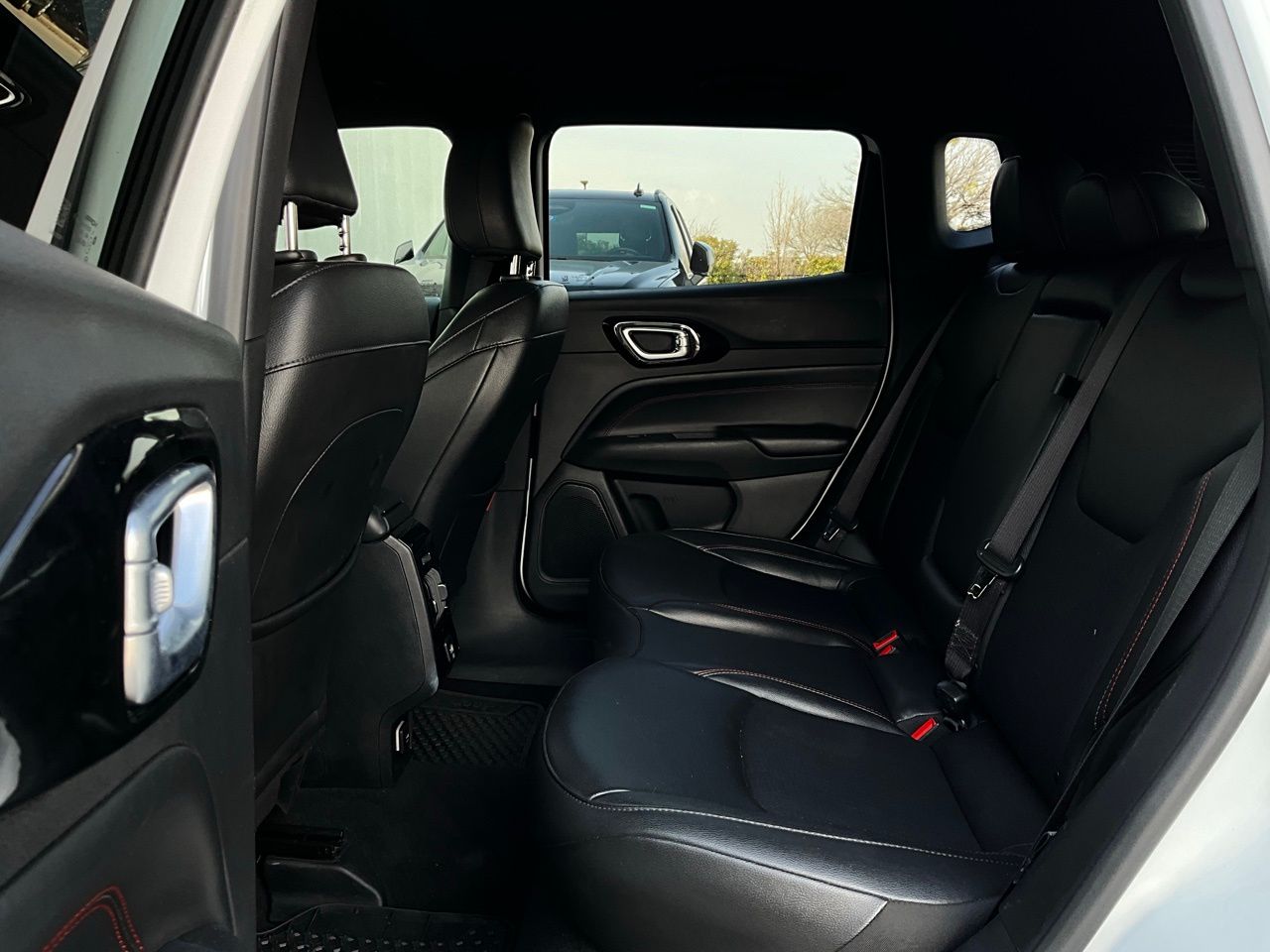 2025 Jeep Compass Trailhawk - Photo 11