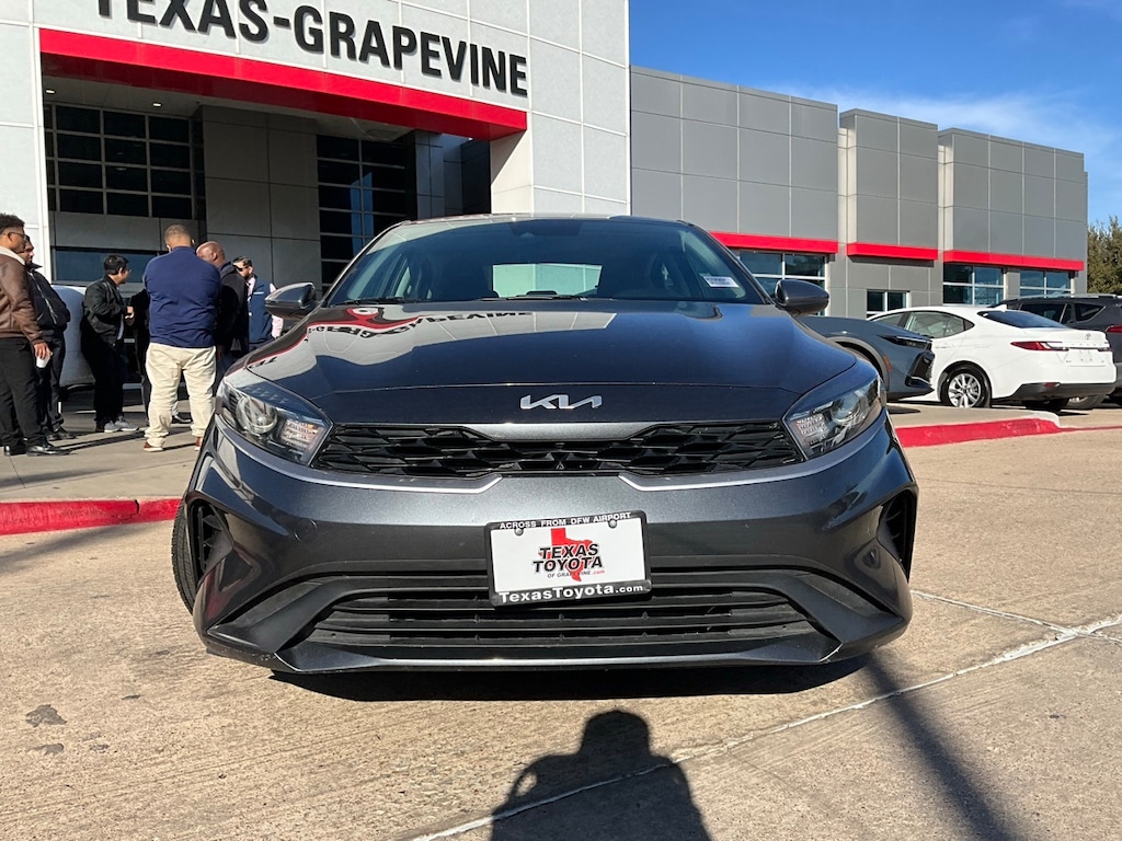 Used 2024 Kia Forte LXS Sedan