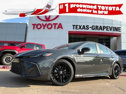 2026 Toyota Camry SE Car