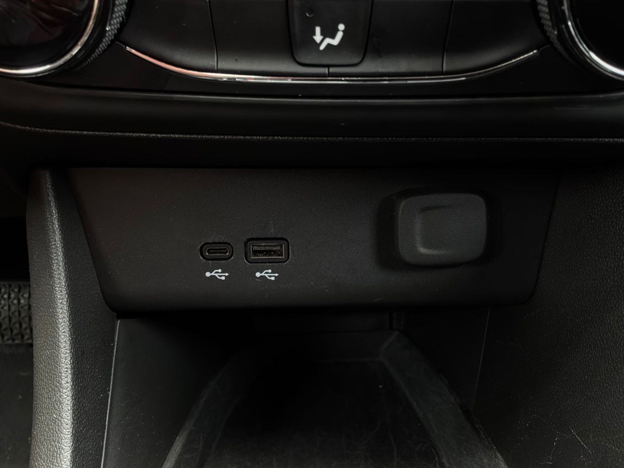 2025 Buick Encore GX Preferred - Photo 24