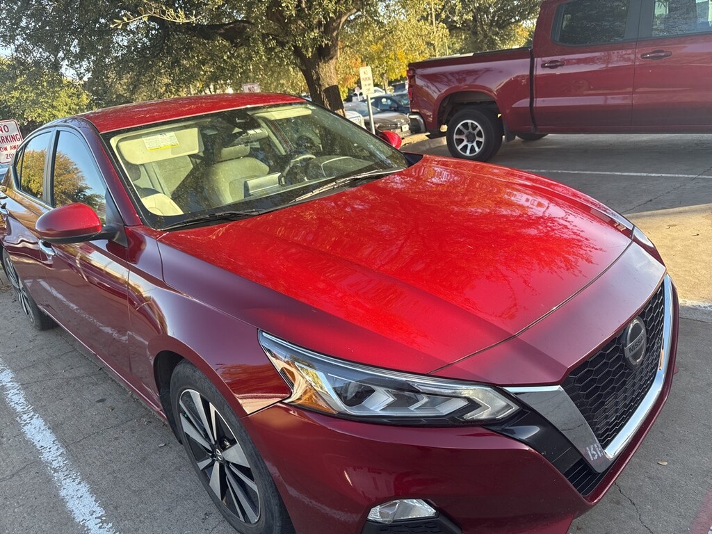 Used 2021 Nissan Altima 2.5 SV Sedan
