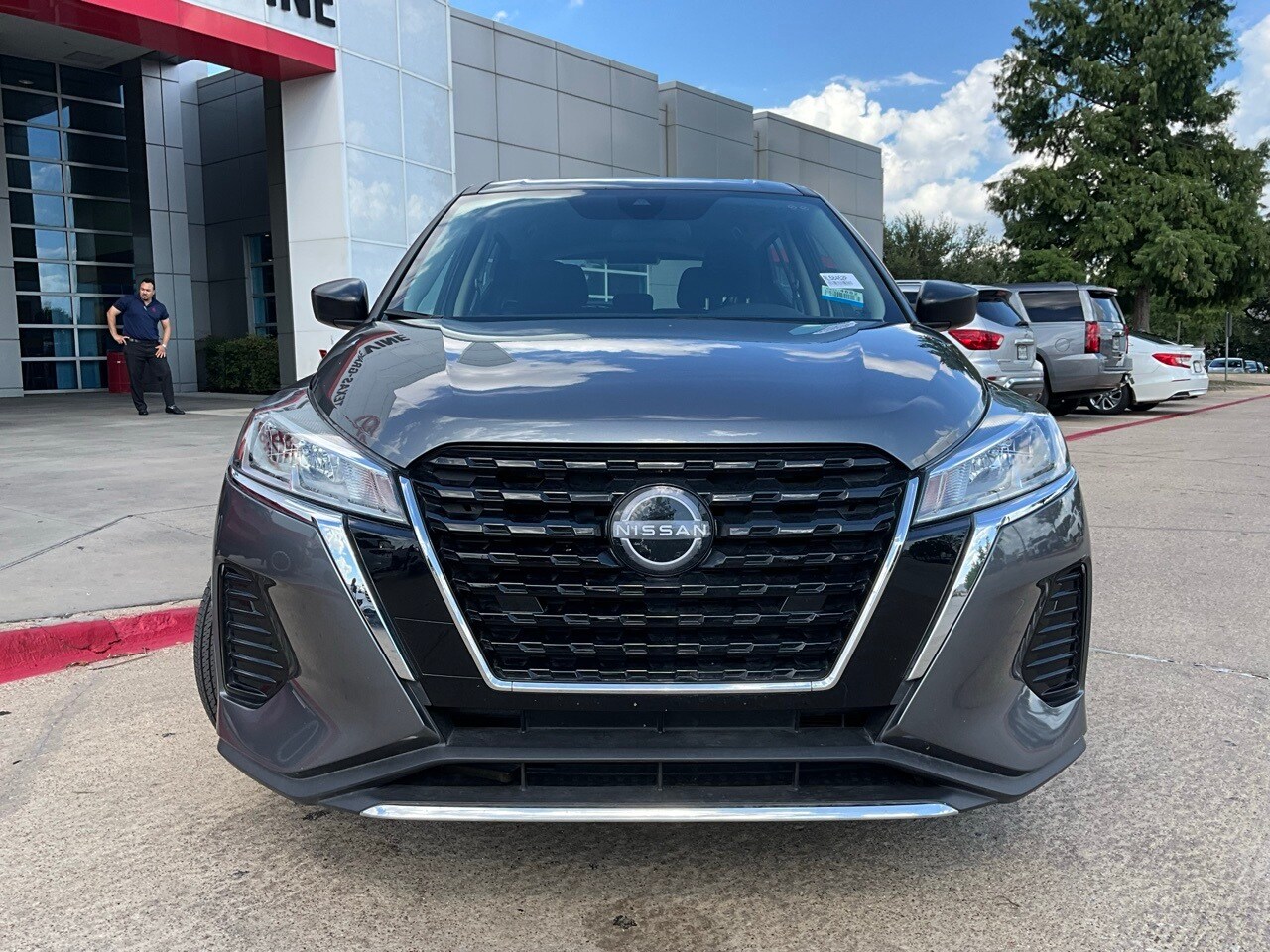 2024 Nissan Kicks S photo 3