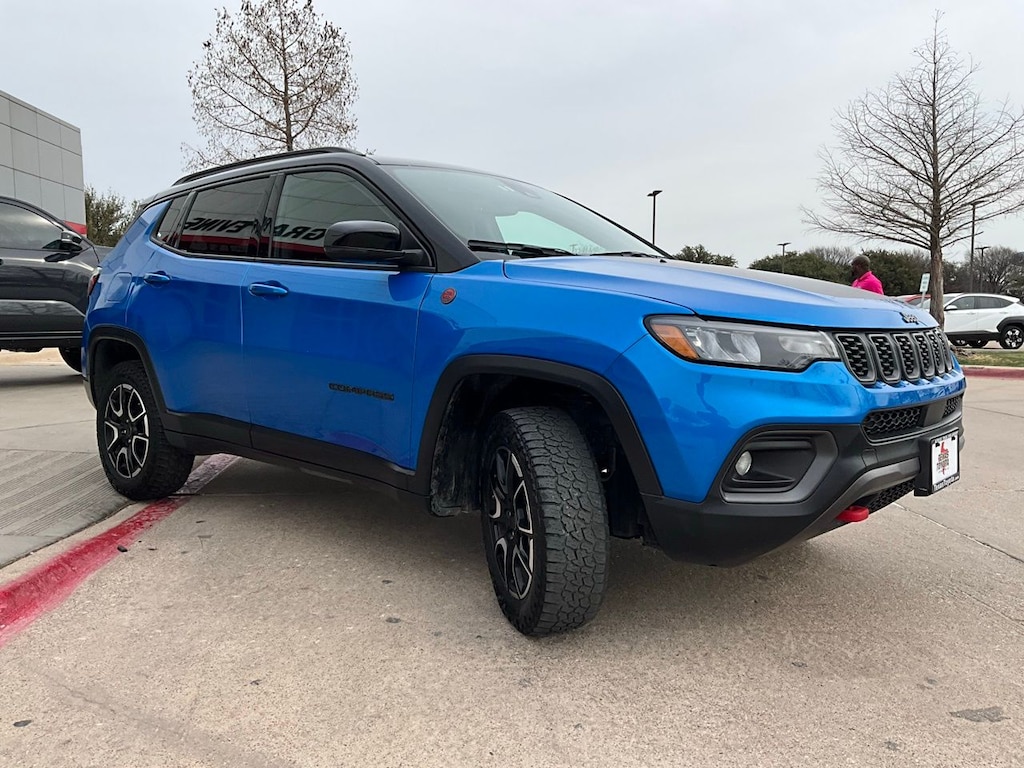 Used 2025 Jeep Compass Trailhawk SUV