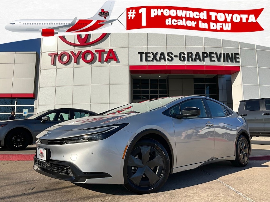 Used 2025 Toyota Prius LE Hatchback