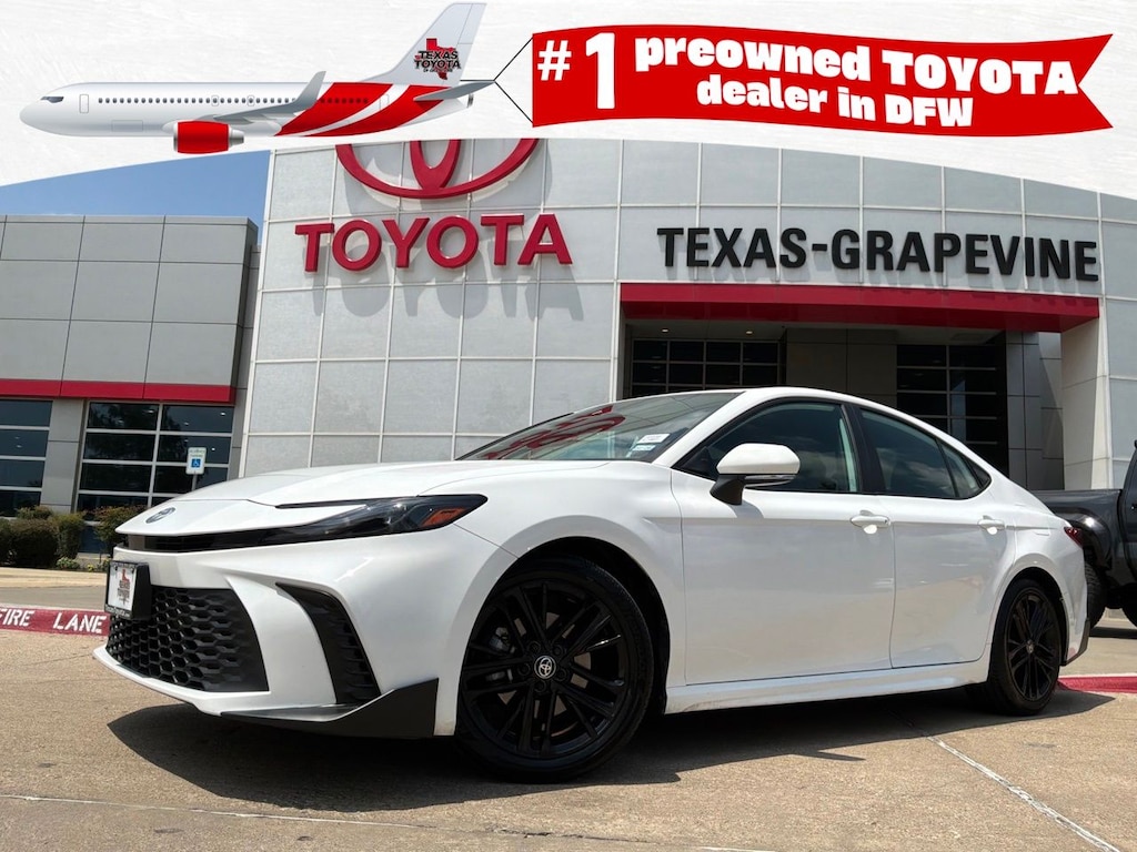 Used 2026 Toyota Camry SE Sedan