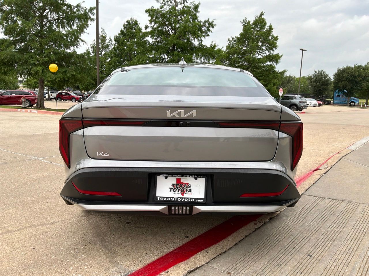 View vehicle photo 7