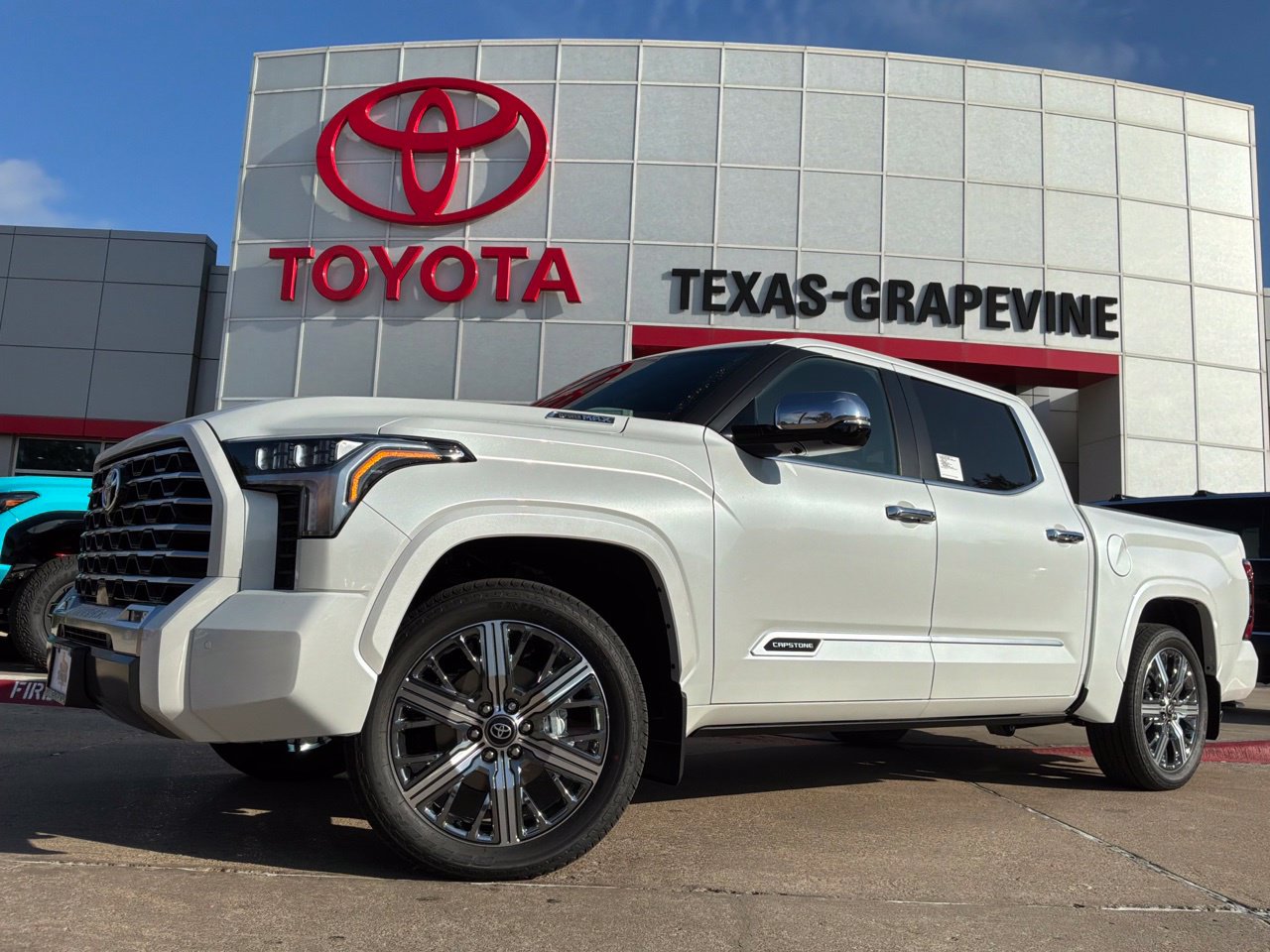 2026 Toyota Tundra i-FORCE MAX Capstone Hybrid Crew Cab Pickup