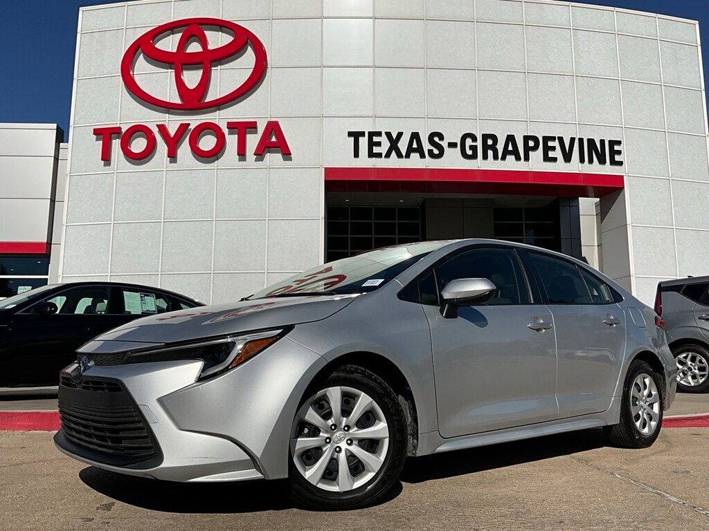 Used 2025 Toyota Corolla Hybrid LE Sedan