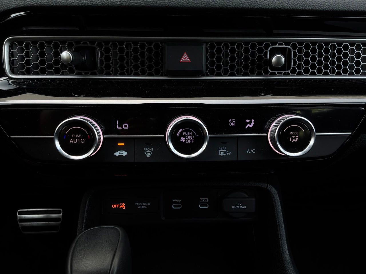 2025 Honda Civic Hatchback Sport - Photo 25