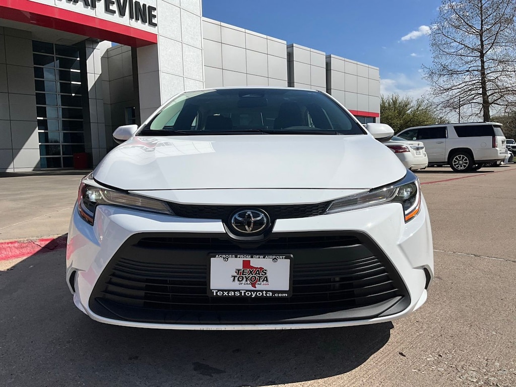 Used 2025 Toyota Corolla LE Sedan