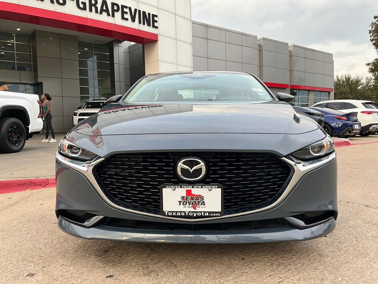 2025 Mazda Mazda3 2.5 s Carbon photo 3