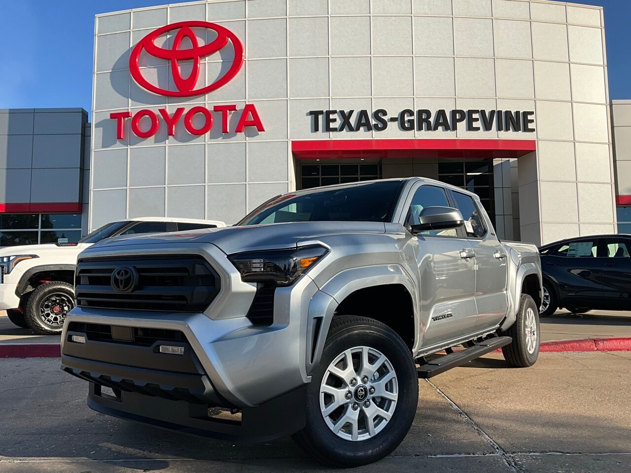 2025 Toyota Tacoma SR5 photo 2