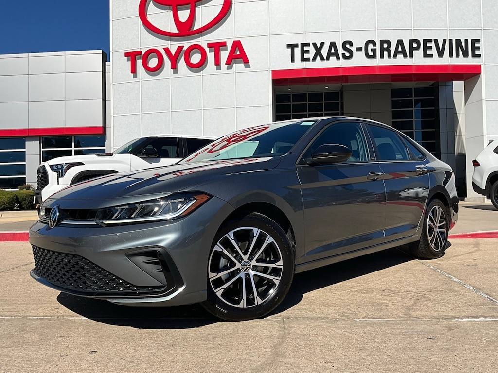 Used 2025 Volkswagen Jetta 1.5T Sport Sedan