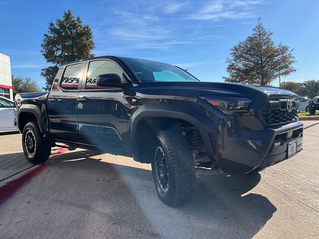 Used 2025 Toyota Tacoma TRD Off-Road Truck
