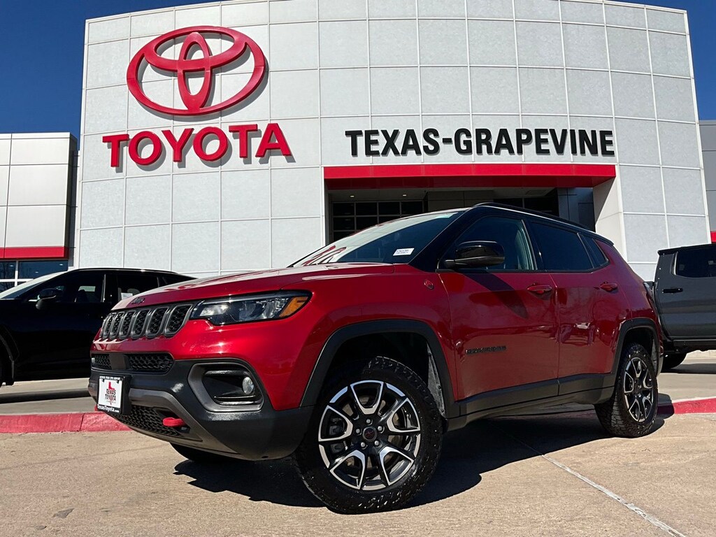 Used 2025 Jeep Compass Trailhawk SUV