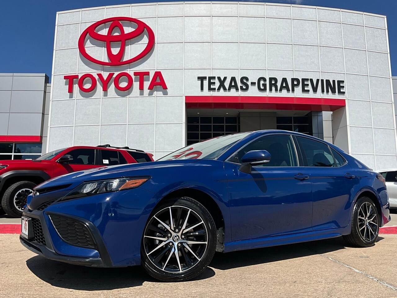 2024 Toyota Camry SE photo 2