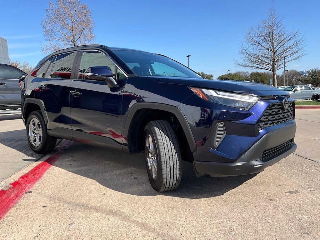 Used 2025 Toyota RAV4 XLE SUV