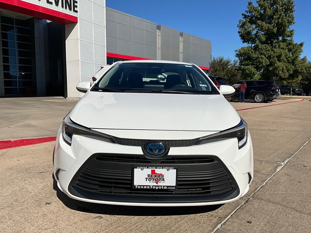 Used 2025 Toyota Corolla Hybrid LE Sedan