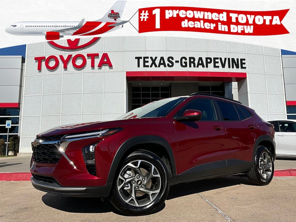 Used 2025 Chevrolet Trax LT SUV