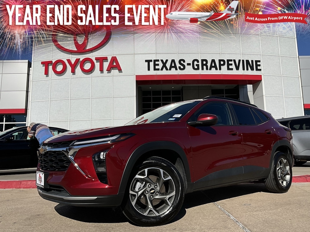 Used 2025 Chevrolet Trax LT SUV