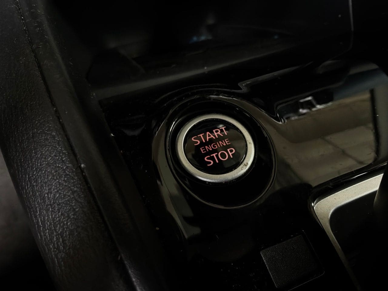 2025 Nissan Versa Sedan SV - Photo 23