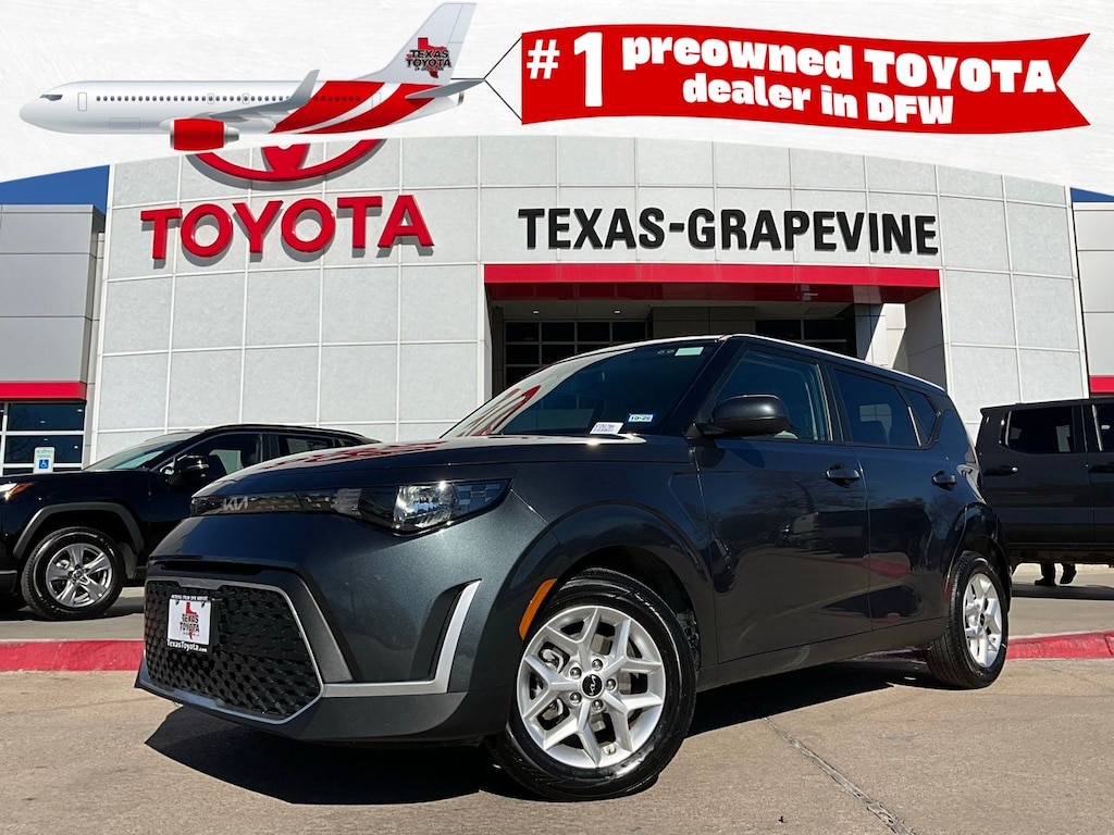 Used 2025 Kia Soul LX Hatchback