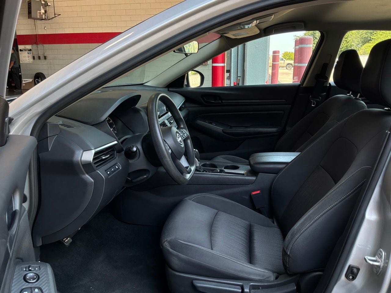 2023 Nissan Altima S - Photo 10
