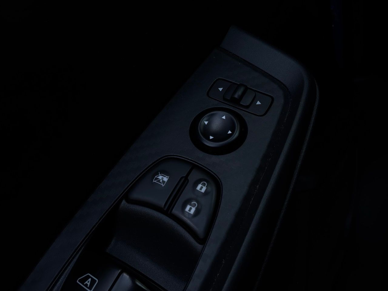 2025 Nissan Sentra SV - Photo 22