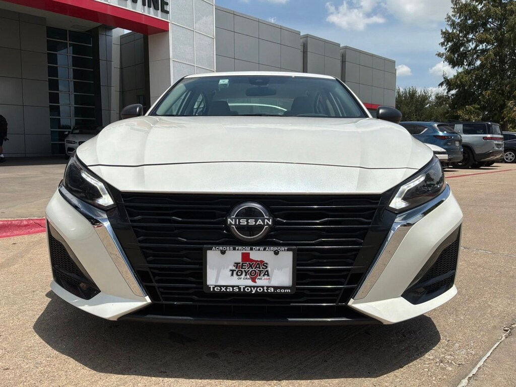 Used 2025 Nissan