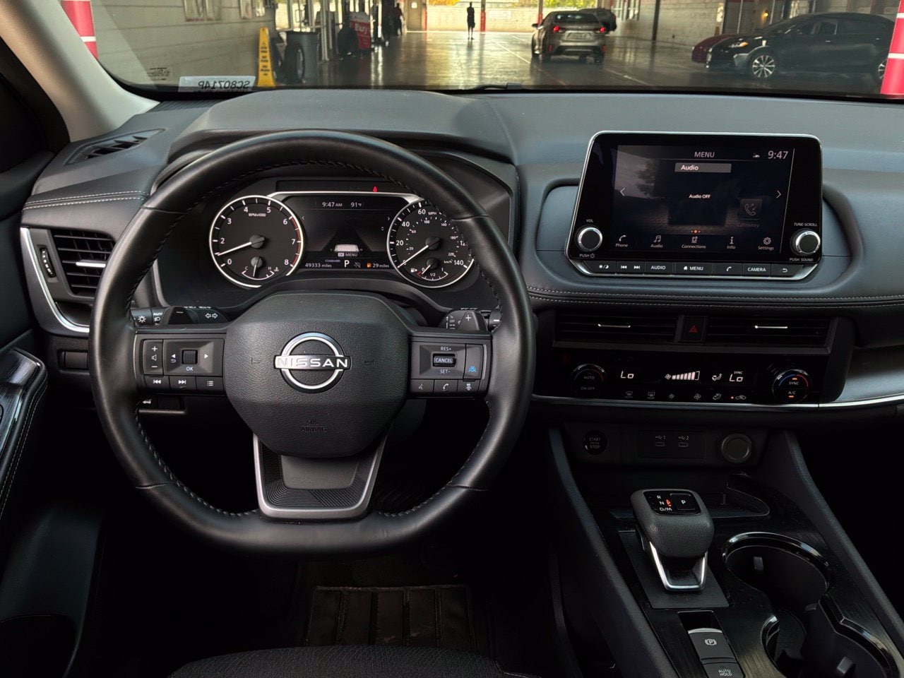 2025 Nissan Rogue SV - Photo 14