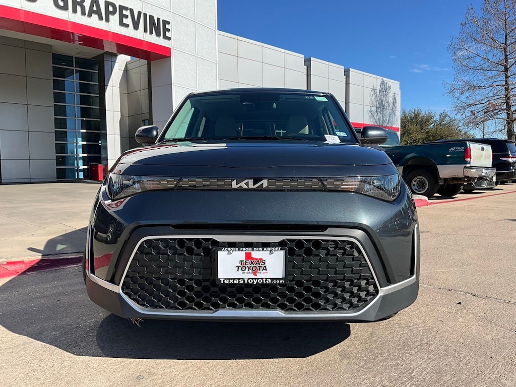 Used 2025 Kia Soul LX Hatchback